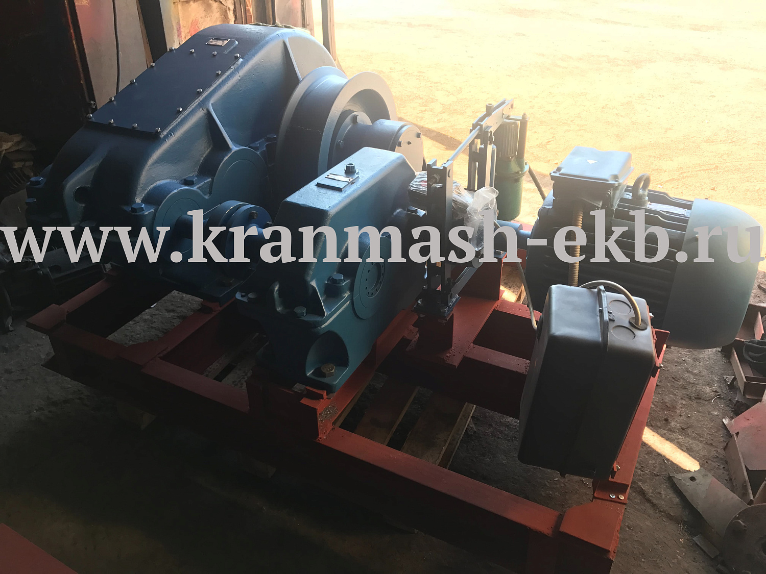 Лебедка маневровая ЛЭМ-10Ш1 Лебедка маневровая ЛЭМ-10Ш2