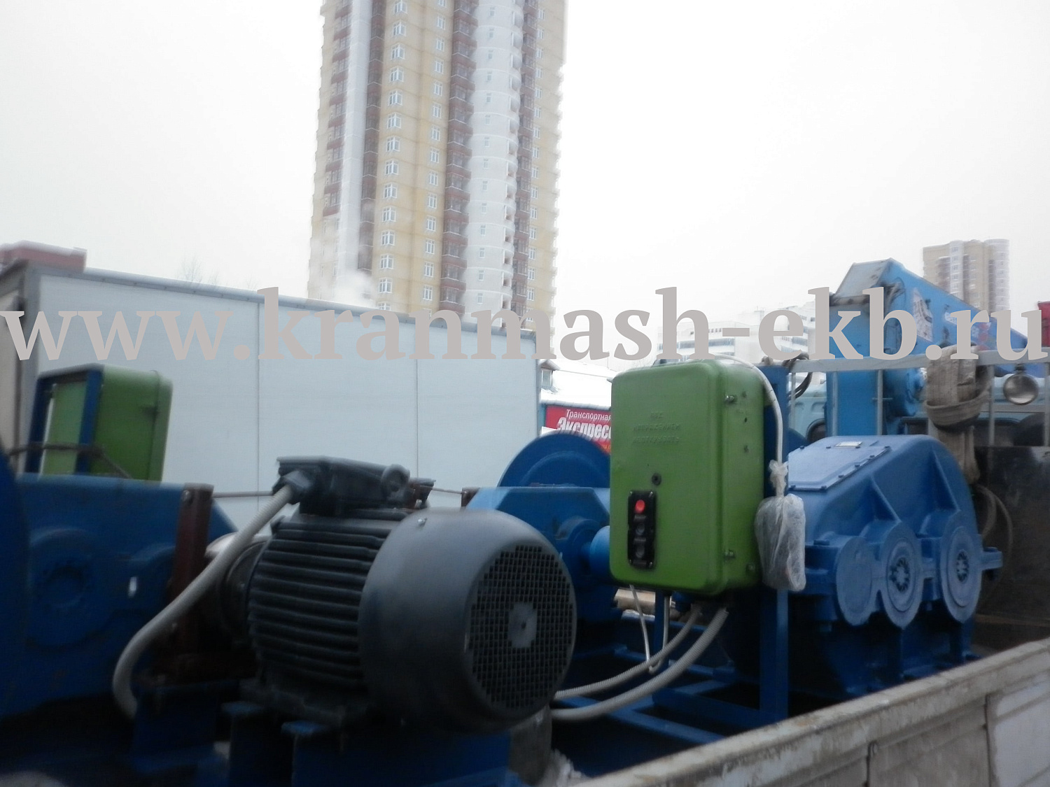 Лебедка тяговая ТЛ-10А Лебедка тяговая ТЭЛ-10